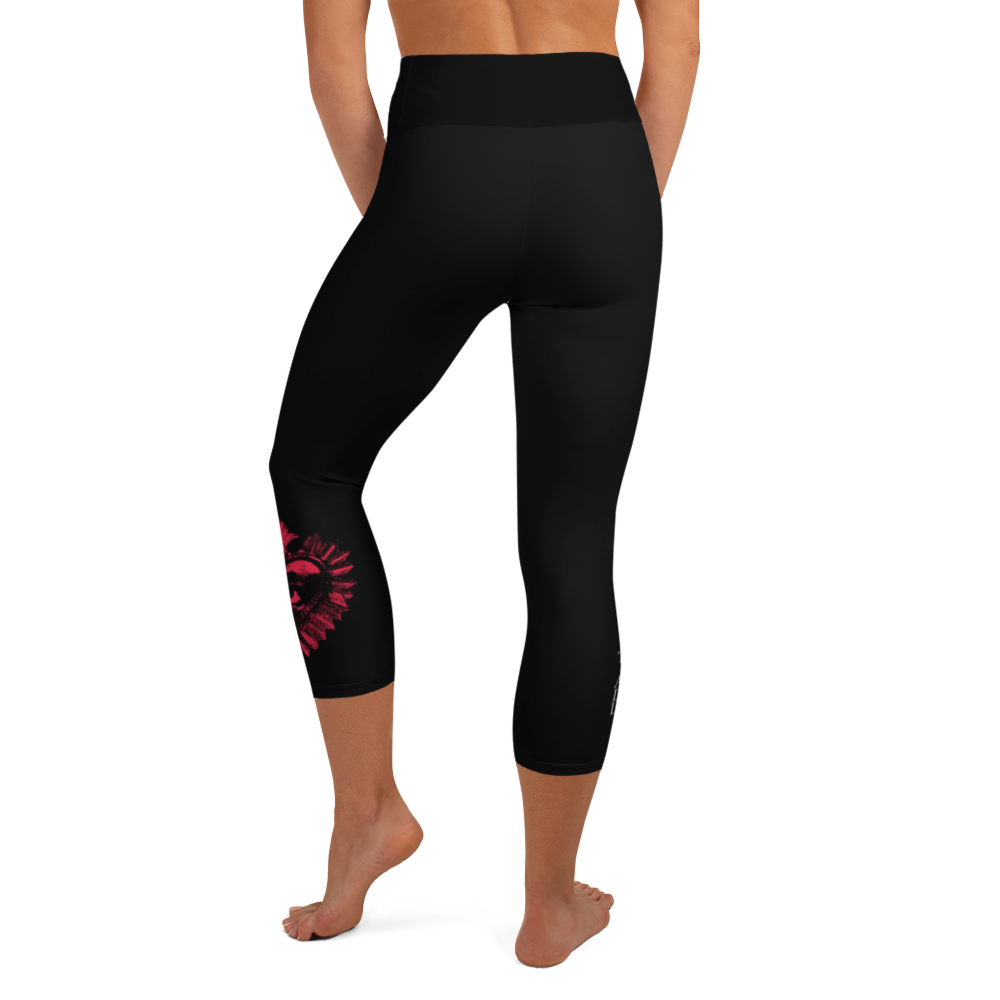 Capri leggings - Now I Am Stronger, Darker Hearts, black