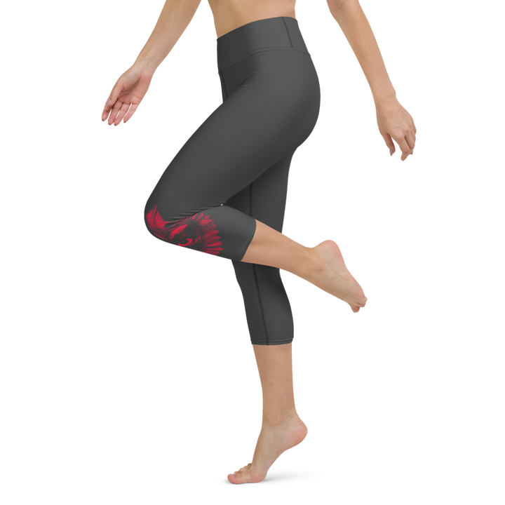 Capri Leggings - Now I Am Stronger, Darker Hearts, Farbe: Eclipse