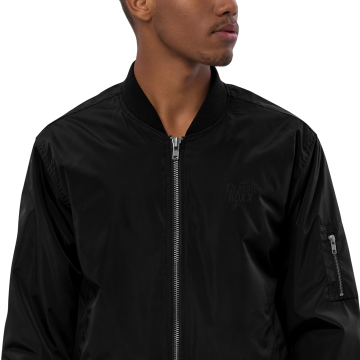 Premium Recycled Bomber Jacket Herre - Klassisk RoXX-logo, broderet, sort på sort